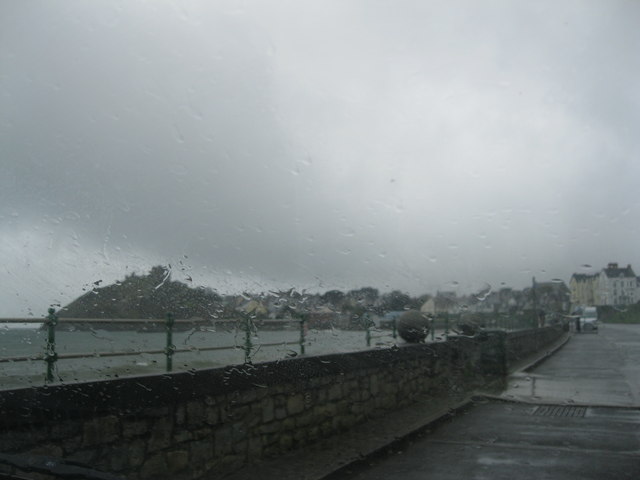 Gŵyl y Banc wleb yng Nghricieth.jpg